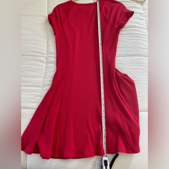 OWO stretchy red dress - Picture 3 of 6